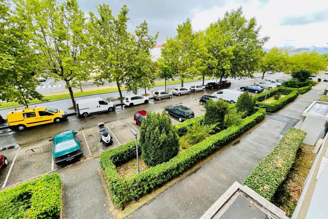 Luminous Apartment With Parking Near The City Center Сенон Екстер'єр фото